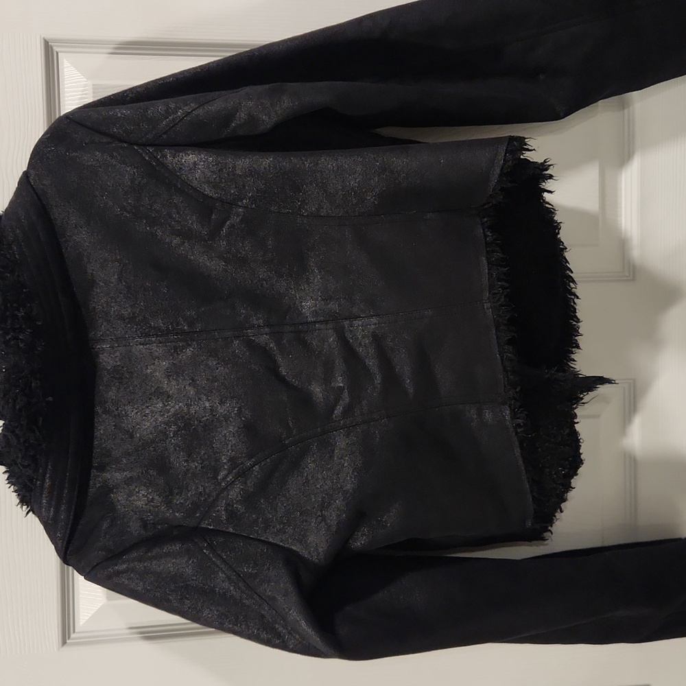 Jennifer Lopez Black Textured Faux Suede Luxurious Jacket - Picture 6 of 9